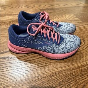 Brooks Women's Athletic Shoes - Navy and Coral